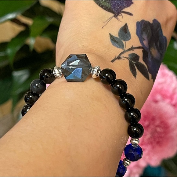 Stone Beads & Crystal beads Bracelet 🍃will arrive in jewelry pouch. - Picture 5 of 7